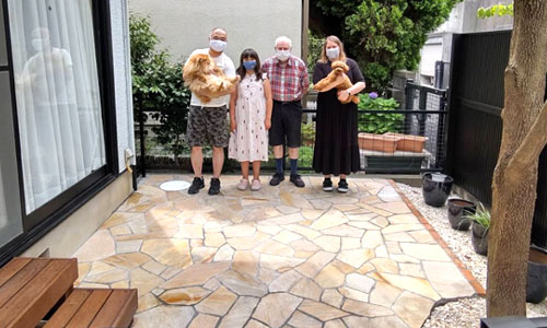 おしゃれな石張り雑草対策リフォーム～神奈川県茅ヶ崎市T様邸／おしゃれな庭リフォーム 一軒家の庭,戸建ての庭をおしゃれにするこつ,デザイン～おしゃれな庭,一軒家の庭,戸建ての庭,洗練された庭,センスが良い庭,上品な庭,落ち着いた庭,高級感のある庭,品格がある庭,かっこいい庭,広い庭,雑草対策,リフォーム,デザイン,レイアウト